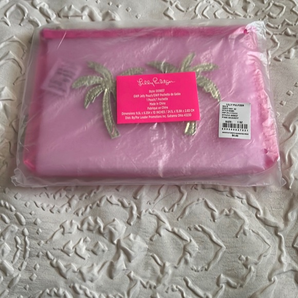 Lilly Pulitzer Accessories - GWP jelly pouch with palm trees